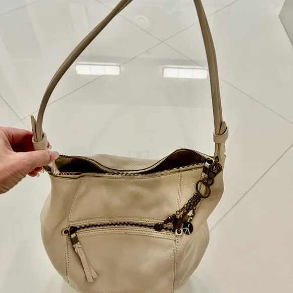 The Sak pebbled Leather Sequoia Hobo Bag with Brass Accents NWOT ($179) - Picture 8 of 8